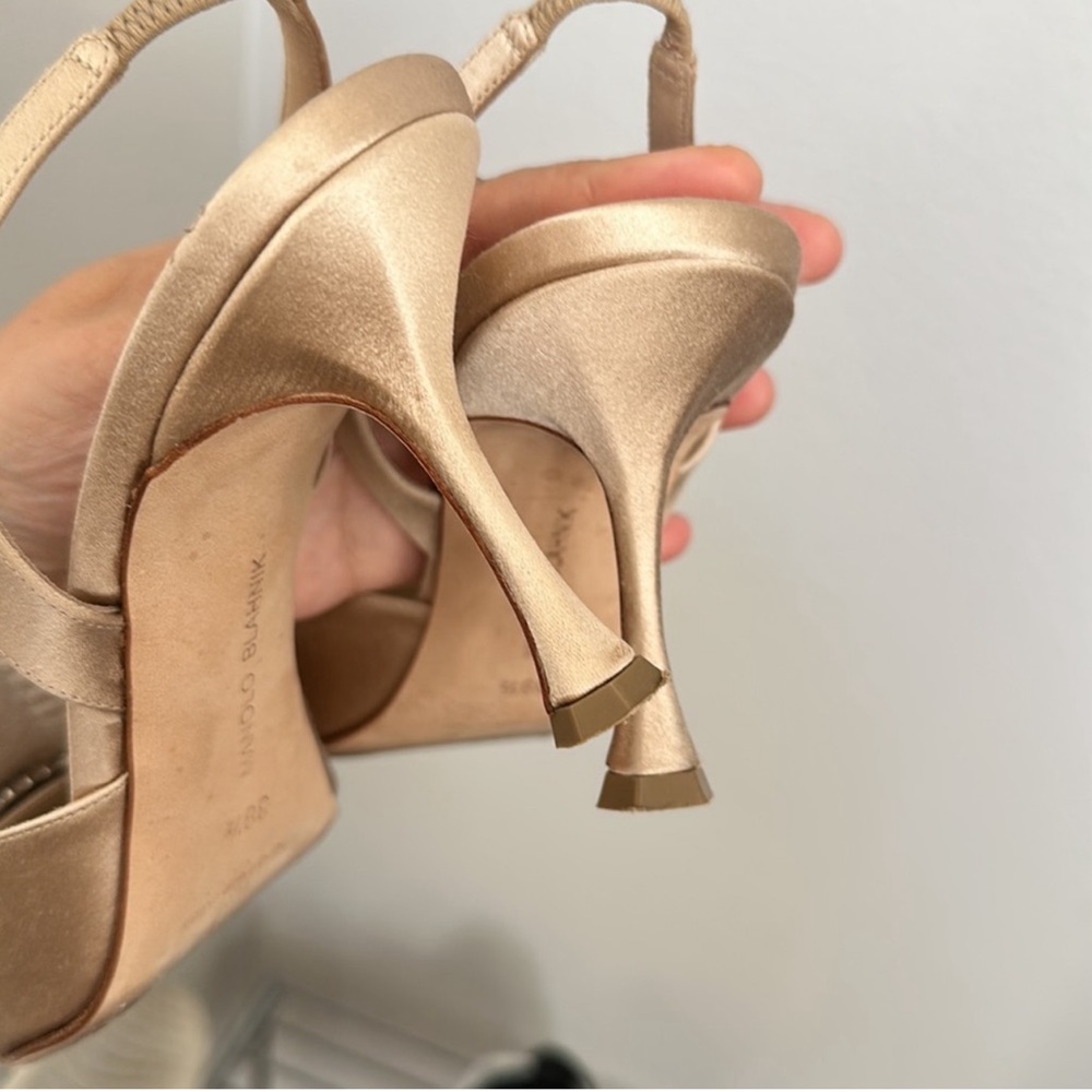 ❌❌SOLD❌❌✨Manolo Blahnik Crystal Heels ✨ - Picture 15 of 16